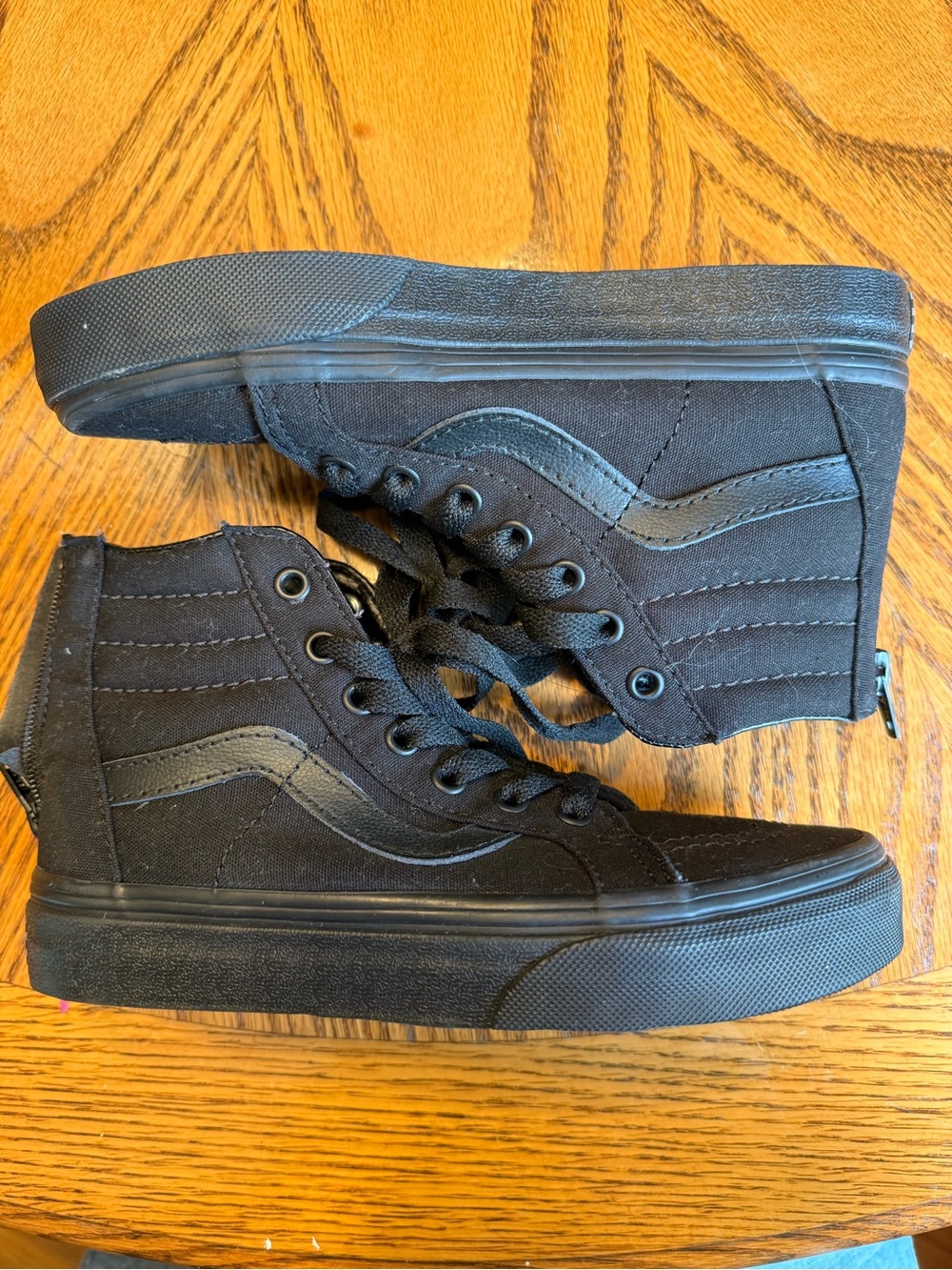 Vans Black High-Top Canvas Sneakers Kids - Zip back